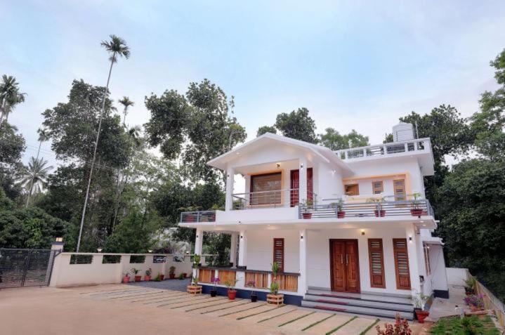 Greenfield Homestay Vythiri Exterior photo